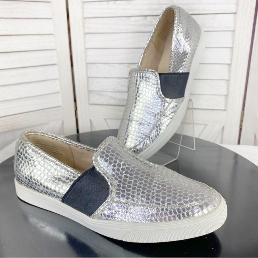 Nine West Bonkers Embossed Metallic Slip On Sneaker Silver Black 7